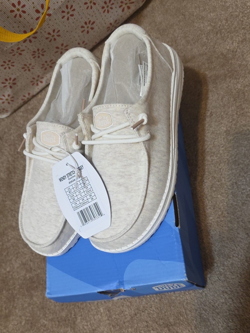 Hey Dude Womens Cream Wendy Stretch Jersey Slip-On Shoes - Picture 5 of 5
